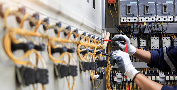 Professional Electrician technician working in Washington, NC